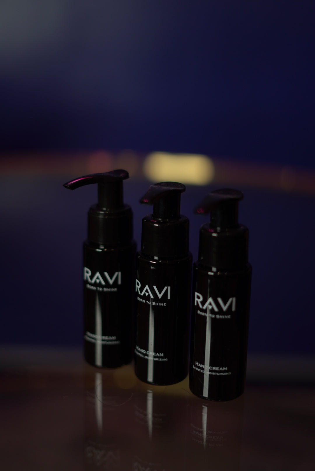 RAVI Hand creme. Scented. Moisturizing