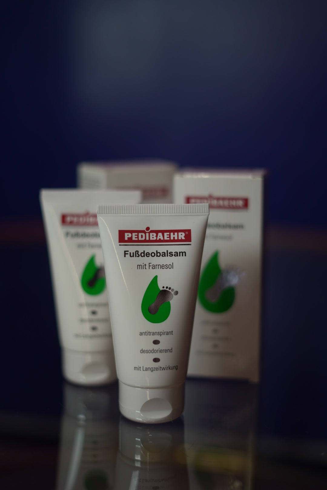 Pedibaehr Fußdeobalsam mit Farnesol.